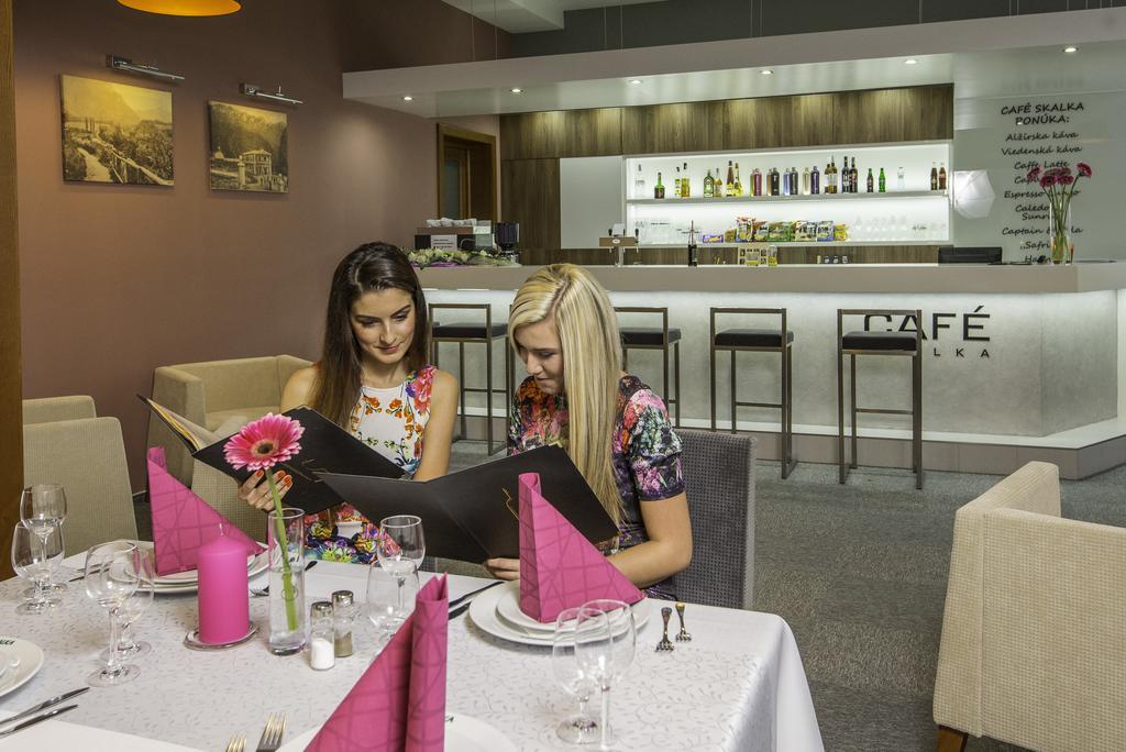 Hotel Skalka Rajecké Teplice Eksteriør bilde